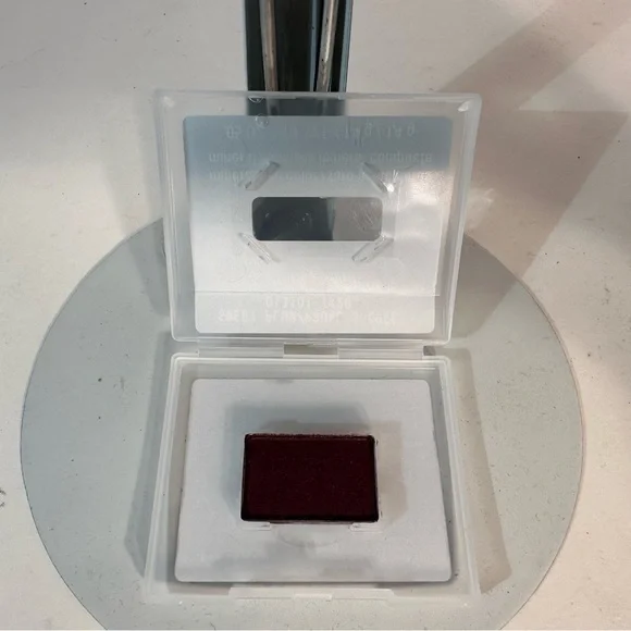 Mary Kay Mineral Eye Color Shadow Sweet Plum New 013101 Single .05 Oz - Picture 3 of 4